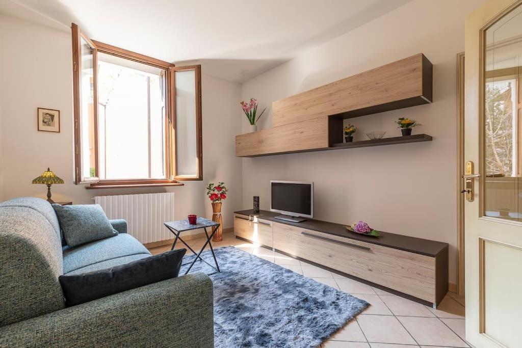 Residenza Sirtori Free Parking Apartment Верона Екстериор снимка